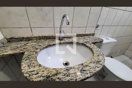 Casa à venda com 70m², 1 quarto e 1 vagaBanheiro