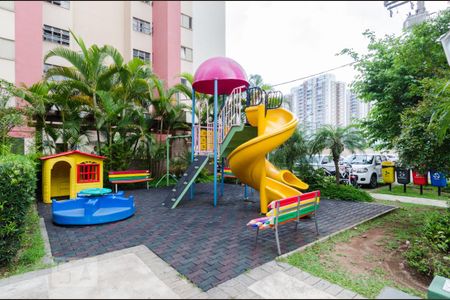 Apartamento à venda com 69m², 3 quartos e 1 vaga Apartamento à venda com 69m², 3 quartos e 1 vagaPlayground