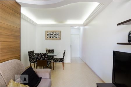 Apartamento à venda com 69m², 3 quartos e 1 vaga Apartamento à venda com 69m², 3 quartos e 1 vagaSala