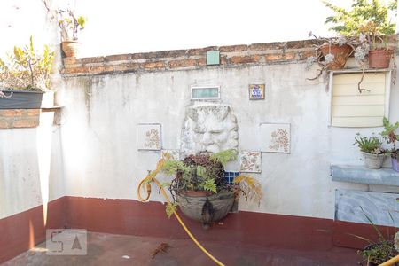 Casa à venda com 230m², 3 quartos e 2 vagasCobertura