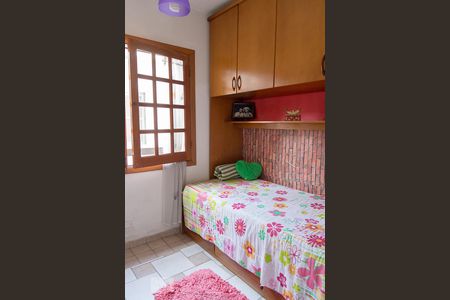 Casa à venda com 230m², 3 quartos e 2 vagasQuarto 2