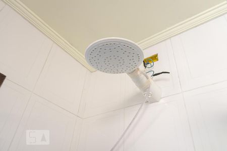 Casa à venda com 230m², 3 quartos e 2 vagasChuveiro