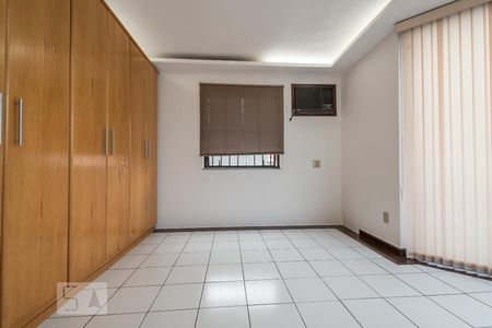 Casa à venda com 172m², 3 quartos e 2 vagas Casa à venda com 172m², 3 quartos e 2 vagasQuarto 3
