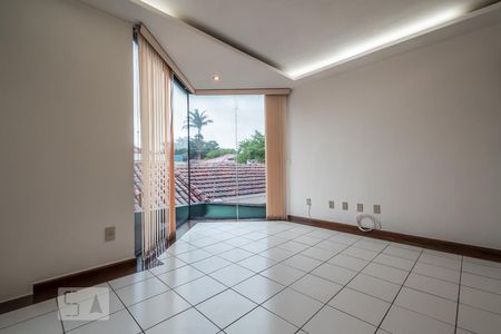 Casa à venda com 172m², 3 quartos e 2 vagas Casa à venda com 172m², 3 quartos e 2 vagasQuarto 3