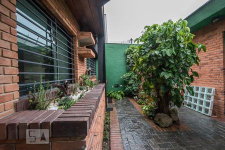 Casa à venda com 172m², 3 quartos e 2 vagas Casa à venda com 172m², 3 quartos e 2 vagasQuintal