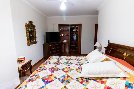 Casa à venda com 340m², 3 quartos e sem vagaSuíte 2