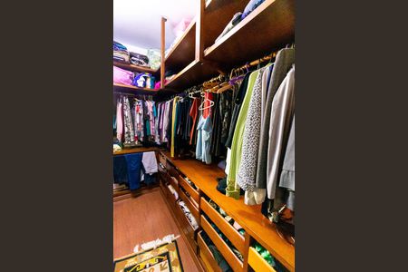 Casa à venda com 340m², 3 quartos e sem vagaCloset da Suíte 2