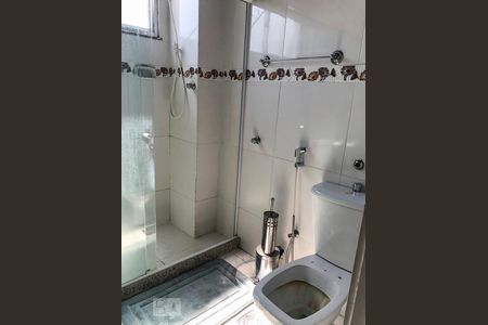 Apartamento à venda com 70m², 2 quartos e 1 vaga Apartamento à venda com 70m², 2 quartos e 1 vagaBanheiro