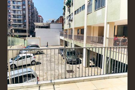 Apartamento à venda com 70m², 2 quartos e 1 vaga Apartamento à venda com 70m², 2 quartos e 1 vagaPlay