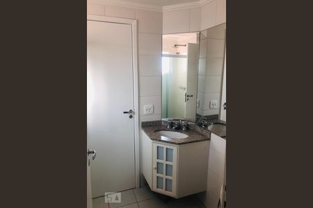 Apartamento para alugar com 89m², 2 quartos e 2 vagasBanheiro