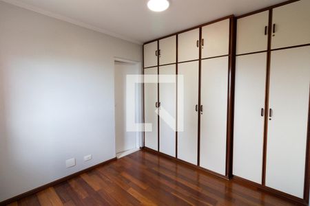 Apartamento à venda com 136m², 2 quartos e 2 vagas Apartamento à venda com 136m², 2 quartos e 2 vagasQuarto 2