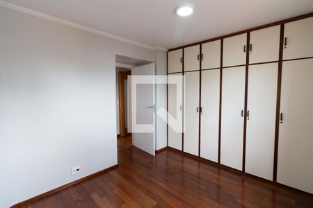 Apartamento à venda com 136m², 2 quartos e 2 vagas Apartamento à venda com 136m², 2 quartos e 2 vagasQuarto 2