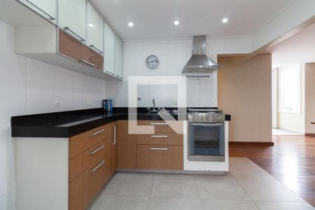 Apartamento à venda com 136m², 2 quartos e 2 vagas Apartamento à venda com 136m², 2 quartos e 2 vagasCozinha