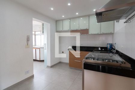 Apartamento à venda com 136m², 2 quartos e 2 vagas Apartamento à venda com 136m², 2 quartos e 2 vagasCozinha