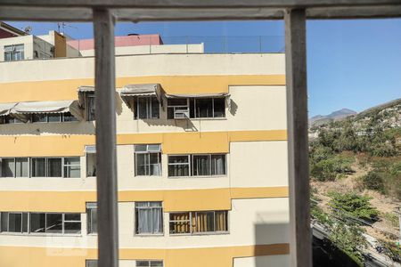 Vista Quarto 1 de apartamento para alugar com 2 quartos, 70m² em Madureira, Rio de Janeiro