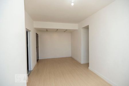 Sala de apartamento para alugar com 2 quartos, 70m² em Madureira, Rio de Janeiro