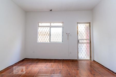 Sala de casa para alugar com 3 quartos, 150m² em Paraíso, Belo Horizonte