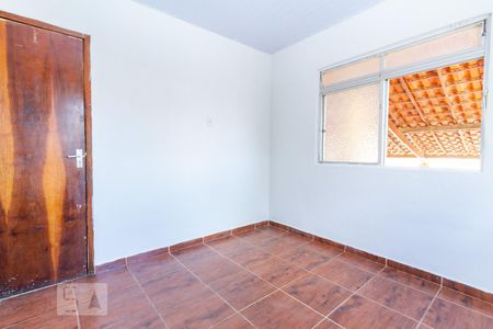 Quarto 2 de casa para alugar com 3 quartos, 150m² em Paraíso, Belo Horizonte