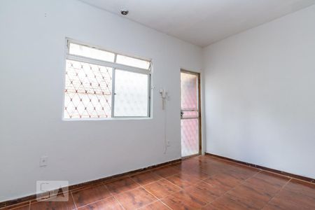 Sala de casa para alugar com 3 quartos, 150m² em Paraíso, Belo Horizonte