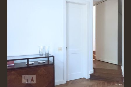 Casa à venda com 600m², 4 quartos e 6 vagasCopa