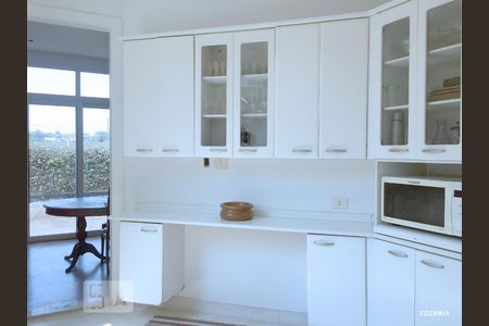 Casa à venda com 600m², 4 quartos e 6 vagasCozinha