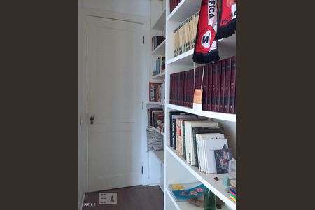 Casa à venda com 600m², 4 quartos e 6 vagasSuite 2