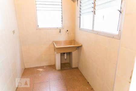 Casa para alugar com 60m², 2 quartos e 1 vaga Casa para alugar com 60m², 2 quartos e 1 vagaÁrea de Serviço