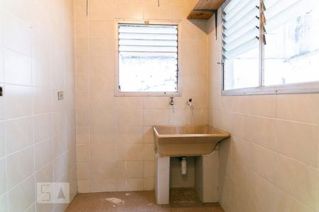 Casa para alugar com 60m², 2 quartos e 1 vaga Casa para alugar com 60m², 2 quartos e 1 vagaÁrea de Serviço