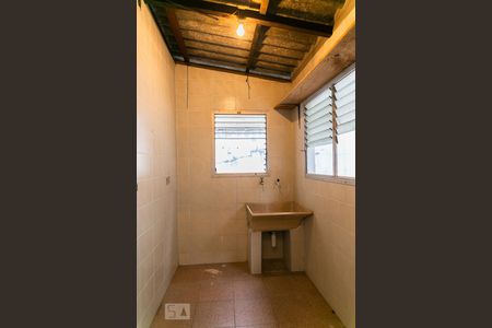 Casa para alugar com 60m², 2 quartos e 1 vaga Casa para alugar com 60m², 2 quartos e 1 vagaÁrea de Serviço