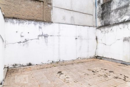 Casa para alugar com 60m², 2 quartos e 1 vaga Casa para alugar com 60m², 2 quartos e 1 vagaQuintal fundos