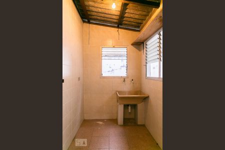 Casa para alugar com 60m², 2 quartos e 1 vaga Casa para alugar com 60m², 2 quartos e 1 vagaÁrea de Serviço