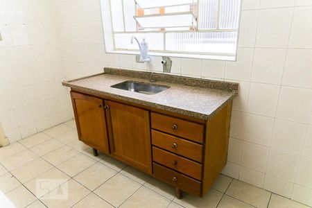 Casa para alugar com 60m², 2 quartos e 1 vaga Casa para alugar com 60m², 2 quartos e 1 vagaCozinha