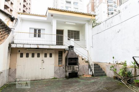Casa para alugar com 60m², 2 quartos e 1 vaga Casa para alugar com 60m², 2 quartos e 1 vagaFachada