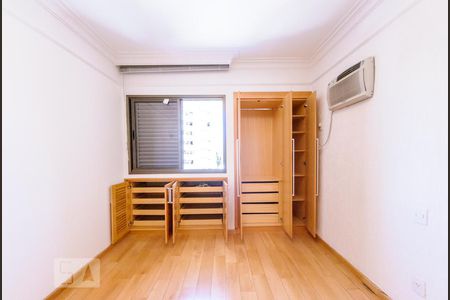 Apartamento à venda com 146m², 3 quartos e 2 vagasQuarto 3 - Suite