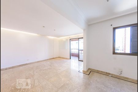 Sala de apartamento à venda com 3 quartos, 146m² em Cambuí, Campinas
