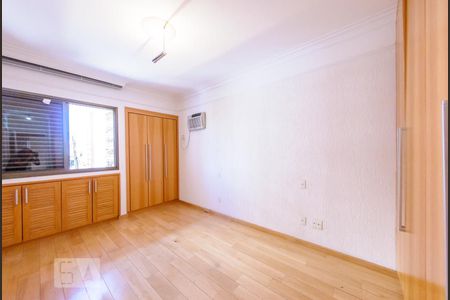 Apartamento à venda com 146m², 3 quartos e 2 vagasQuarto 3 - Suite