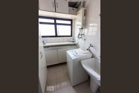 Apartamento à venda com 67m², 2 quartos e 2 vagasÁrea de Serviço