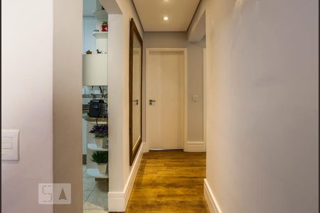 Corredor de apartamento à venda com 3 quartos, 104m² em Vila Moinho Velho, São Paulo