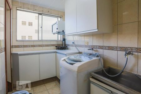 Apartamento à venda com 104m², 3 quartos e 1 vagaÁrea de Serviço