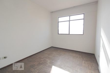 Quarto 1 de apartamento para alugar com 2 quartos, 57m² em Rebouças, Curitiba