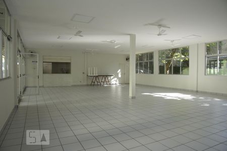 Apartamento para alugar com 37m², 1 quarto e 1 vagaÁrea comum - Salão de festas