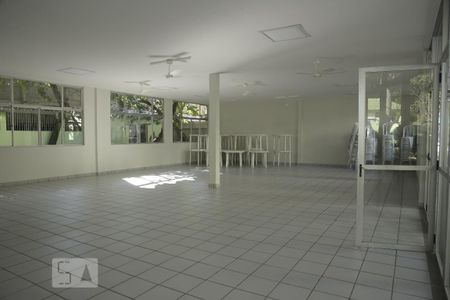 Apartamento para alugar com 37m², 1 quarto e 1 vagaÁrea comum - Salão de festas