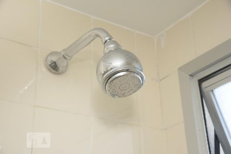 Banheiro  de apartamento para alugar com 1 quarto, 37m² em Anil, Rio de Janeiro