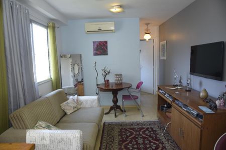 Sala de apartamento para alugar com 1 quarto, 37m² em Anil, Rio de Janeiro