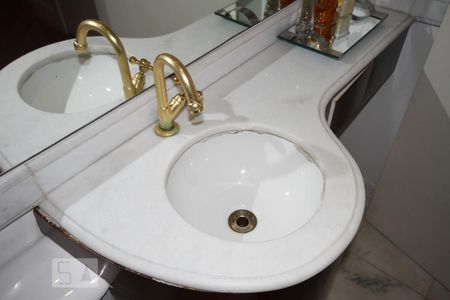 Lavabo de apartamento para alugar com 3 quartos, 90m² em Vila Mariana, São Paulo