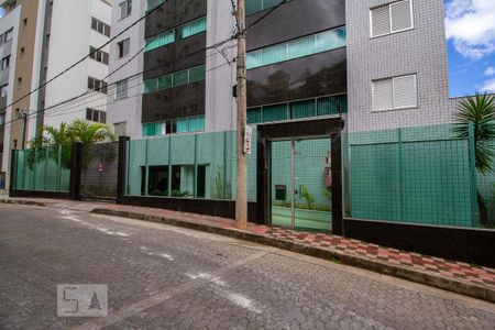 Apartamento para alugar com 96m², 3 quartos e 2 vagasFachada