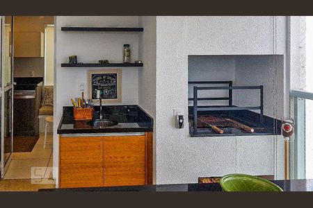 Apartamento para alugar com 185m², 3 quartos e 3 vagas Apartamento para alugar com 185m², 3 quartos e 3 vagasVaranda