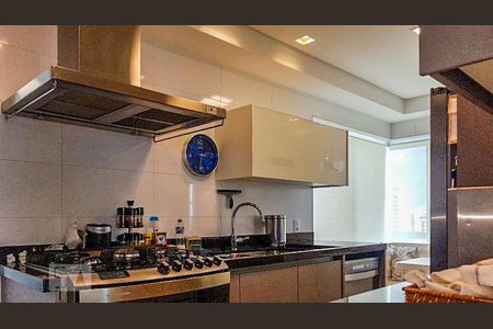 Apartamento para alugar com 185m², 3 quartos e 3 vagas Apartamento para alugar com 185m², 3 quartos e 3 vagasCozinha