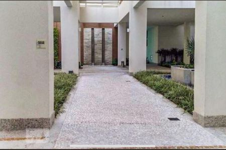 Apartamento para alugar com 185m², 3 quartos e 3 vagas Apartamento para alugar com 185m², 3 quartos e 3 vagasÁrea comum