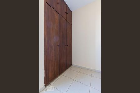 Apartamento para alugar com 79m², 2 quartos e 1 vagaQuarto